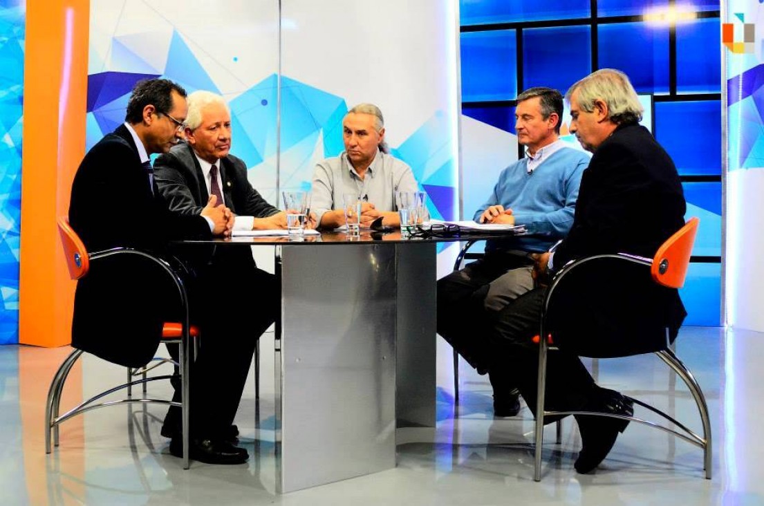 imagen Candidatos protagonizan debate por Señal U