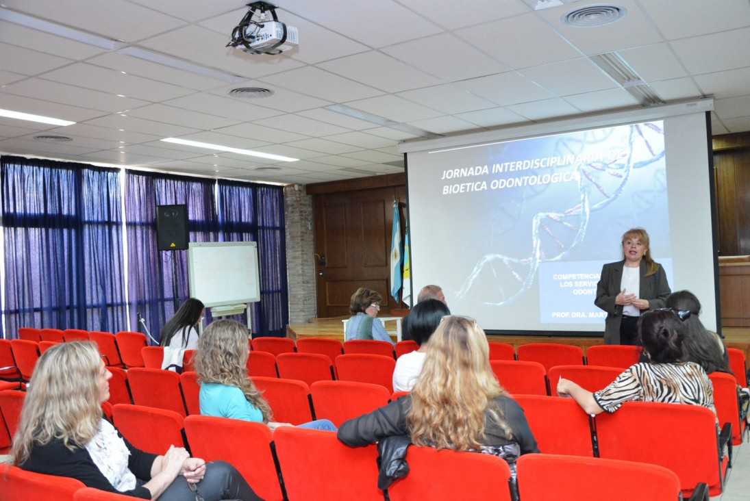 imagen Continúan las actividades en la Semana de la Odontología