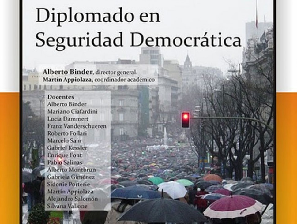 imagen Inscriben para el Diplomado en "Seguridad Democrática" 