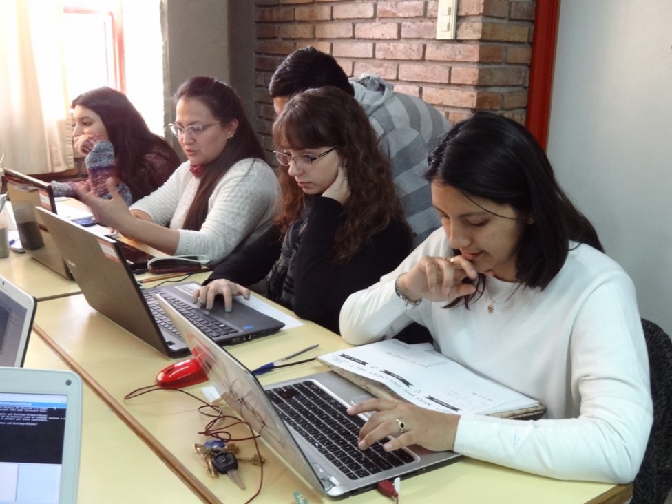 imagen Dictarán taller gratuito de programación para mujeres