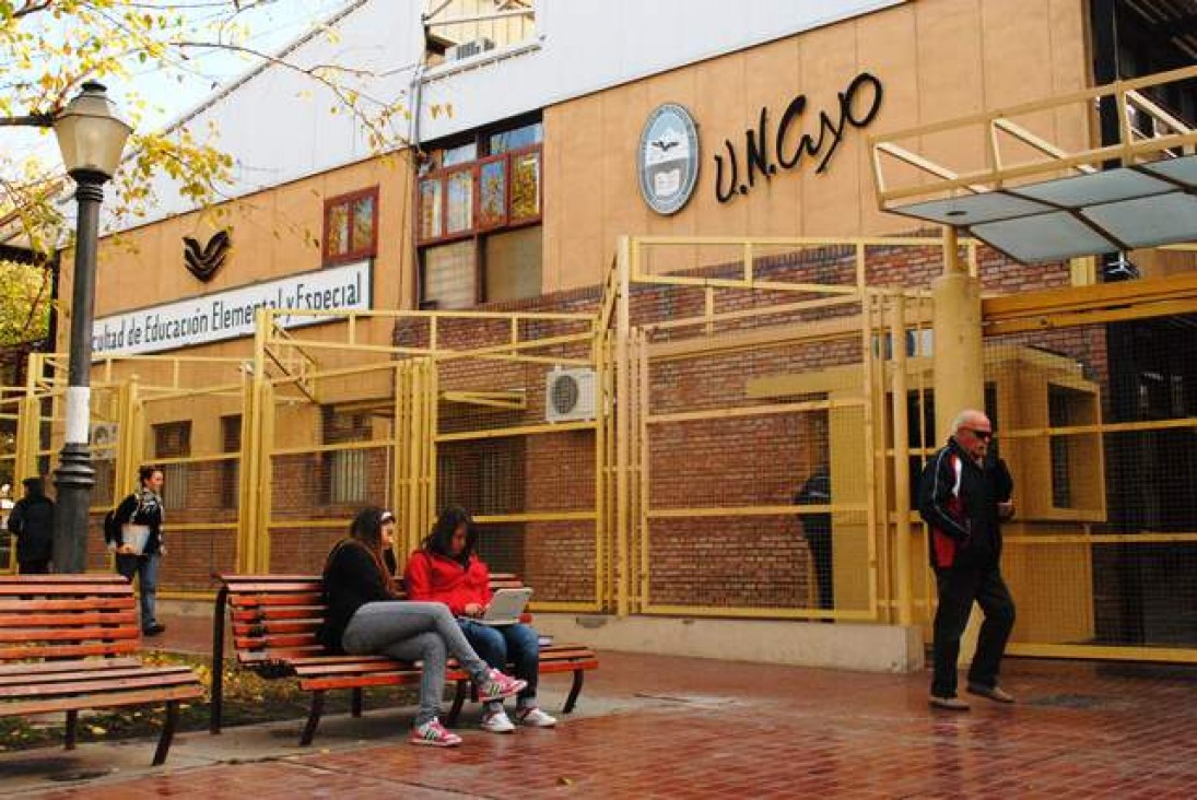 imagen Concursan cuatro cargos en la Facultad de Educación Elemental y Especial