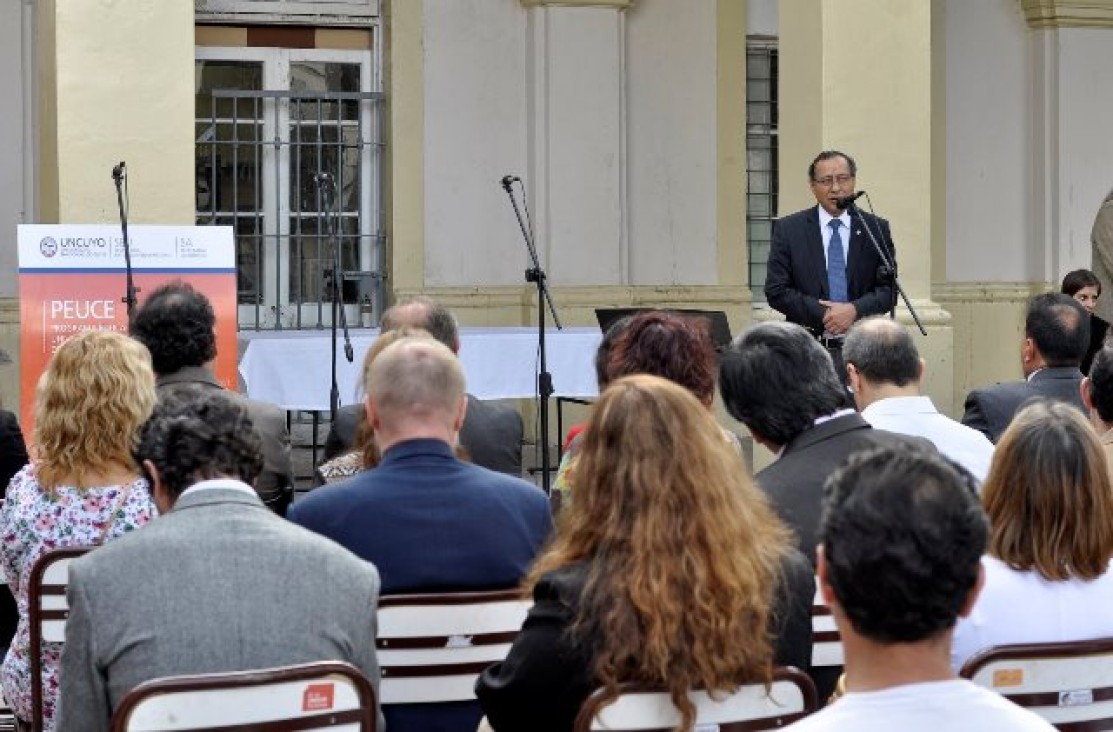 imagen Ciento cuarenta personas privadas de su libertad estudian carreras de la UNCuyo