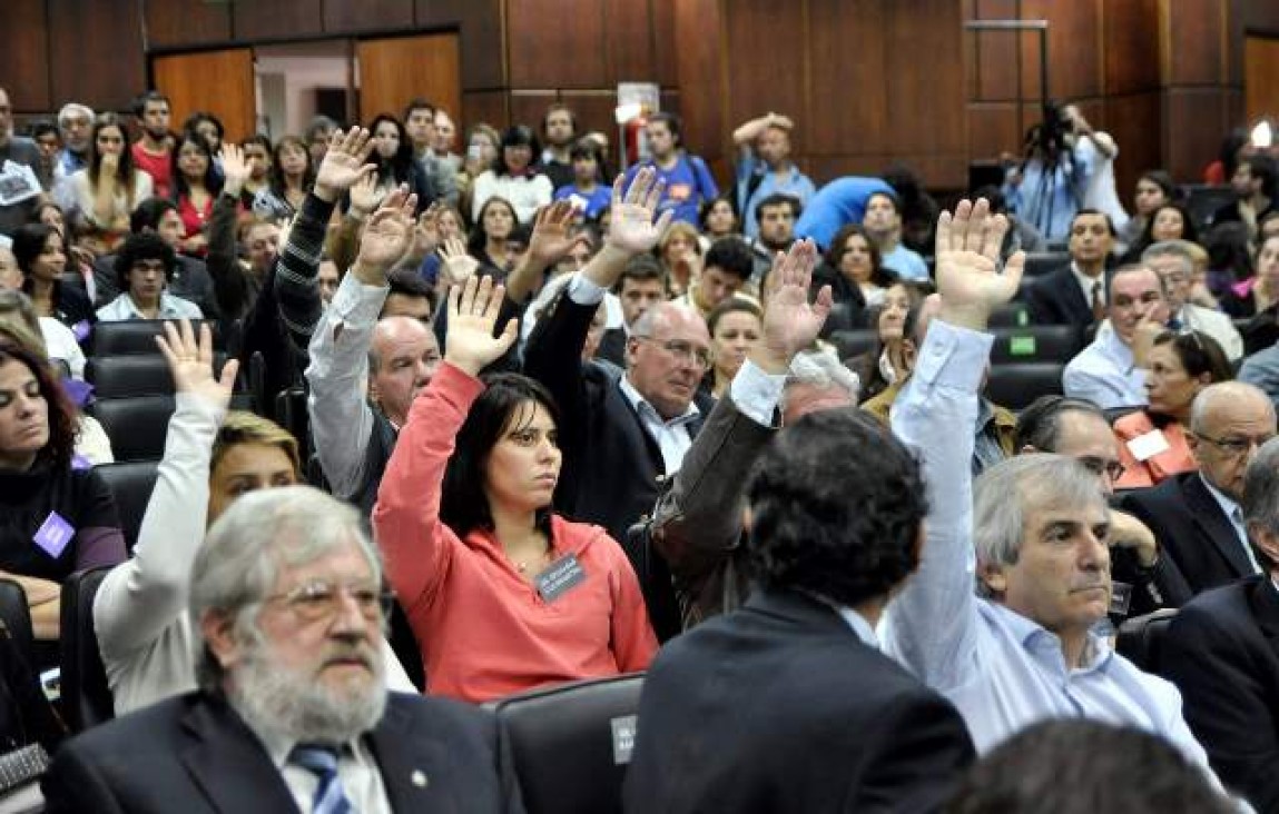 imagen  Invitan a publicar sobre la Reforma Universitaria