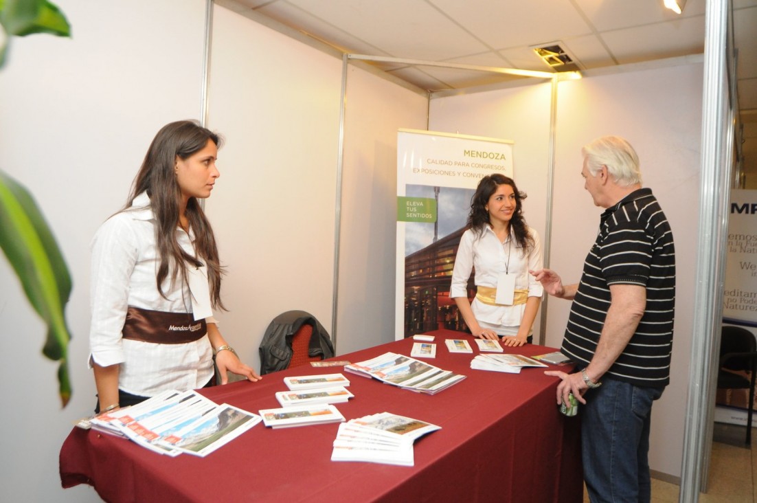 imagen Alrededor de 400 personas en la Expo Laboral en San Rafael