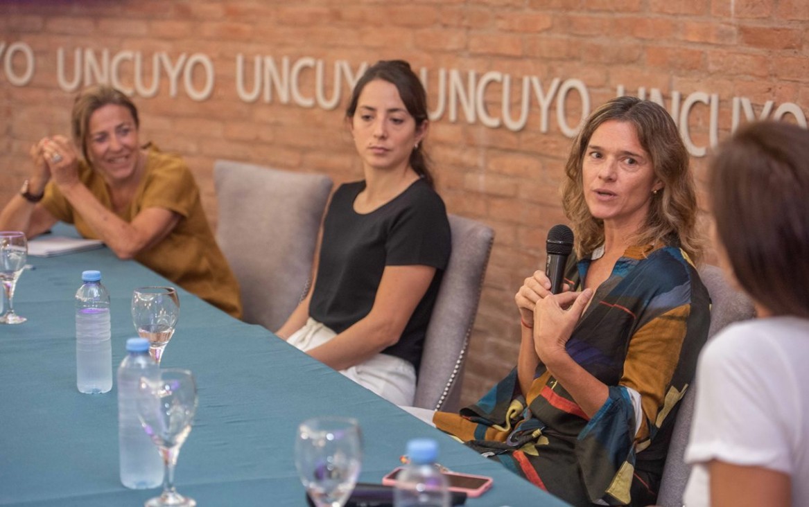 imagen Mujeres que "conquistan" caminos en ciencia y arte