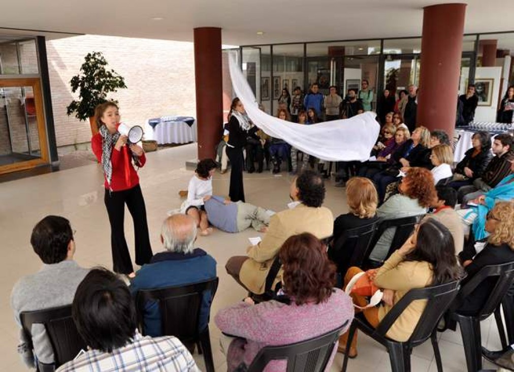 imagen Muestra de arte "para construir memoria" fue inaugurada en la UNCuyo