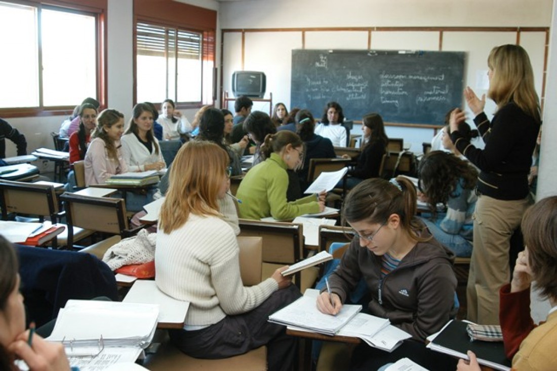 imagen Convocan a docentes para cubrir reemplazos y suplencias