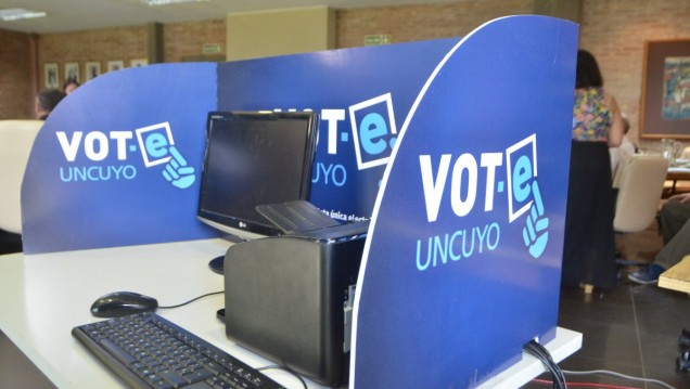 imagen Gobierno Nacional invitó a la UNCUYO a mostrar su sistema de voto electrónico