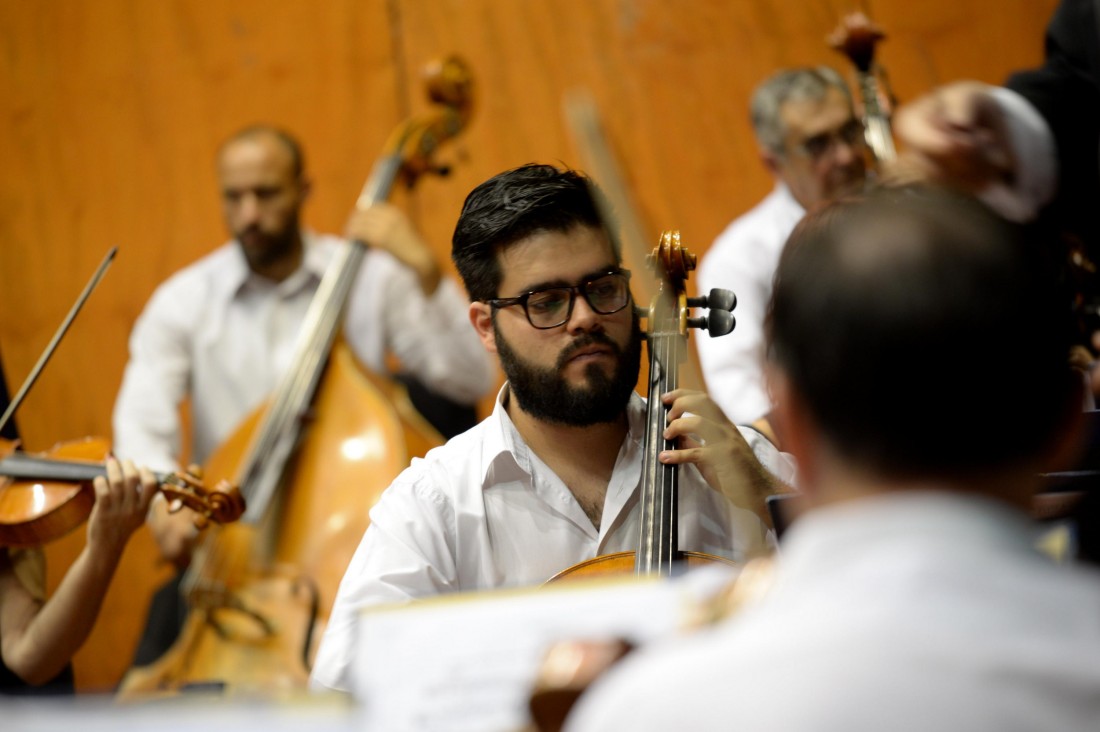 imagen La Sinfónica junto a cuarteto de cuerdas en concierto