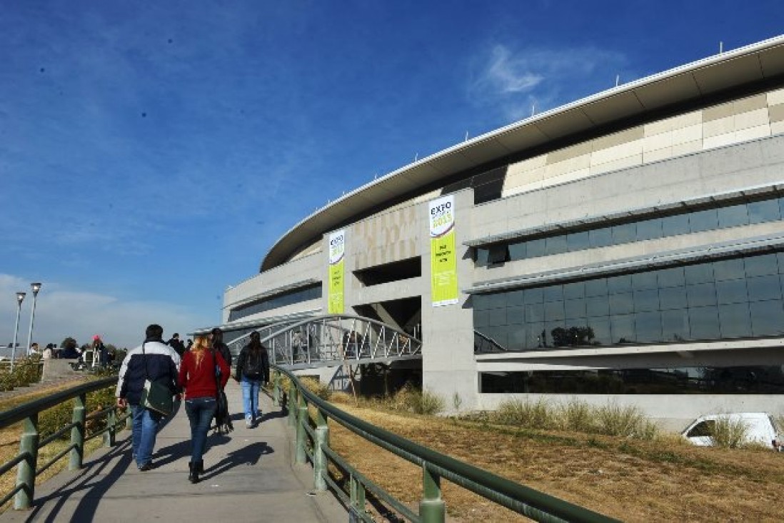 imagen Continúa exposición de carreras con éxito de público