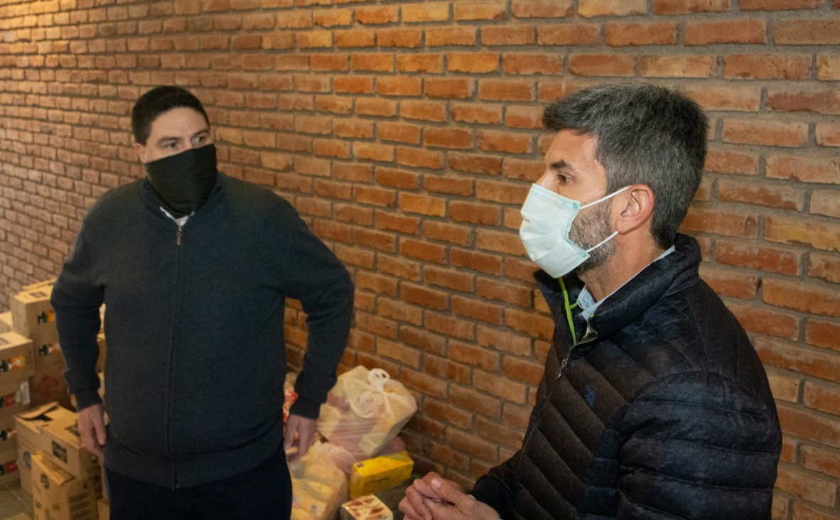 imagen La Universidad donó alimentos a barrios del Oeste de la Ciudad