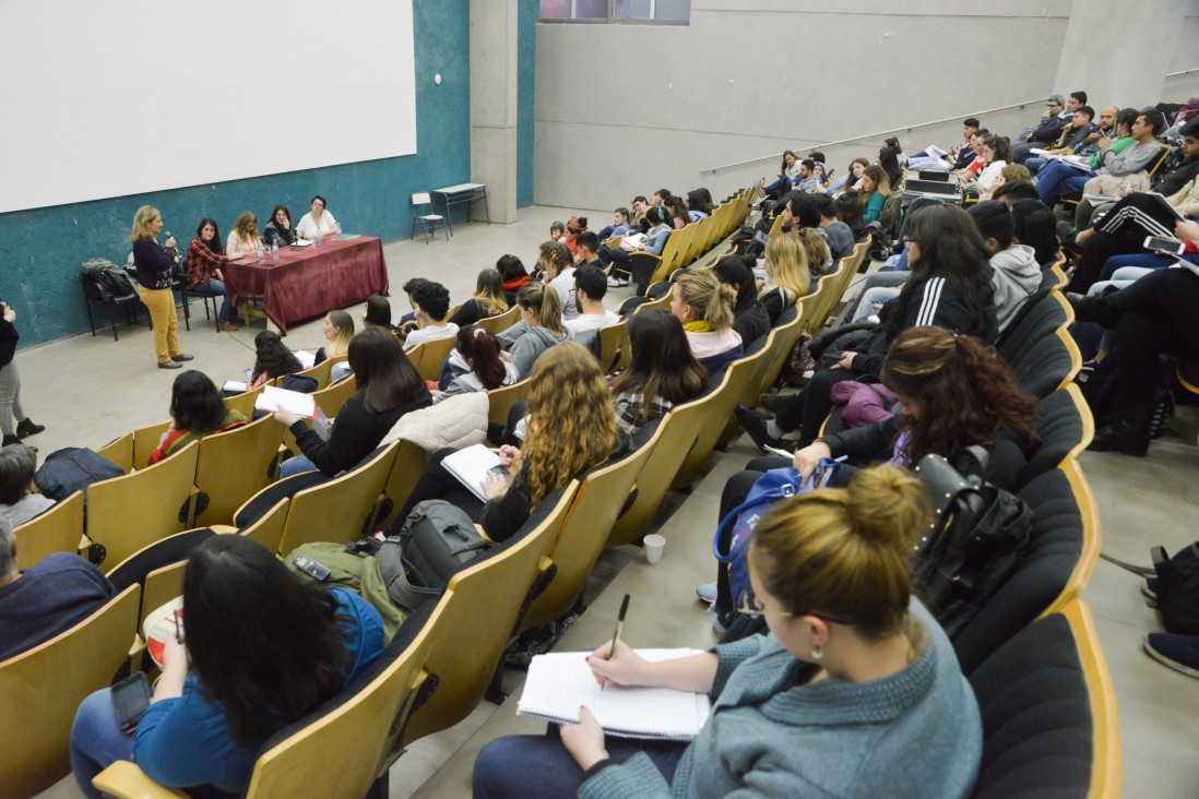 imagen Mujeres periodistas analizaron la crisis de los medios tradicionales