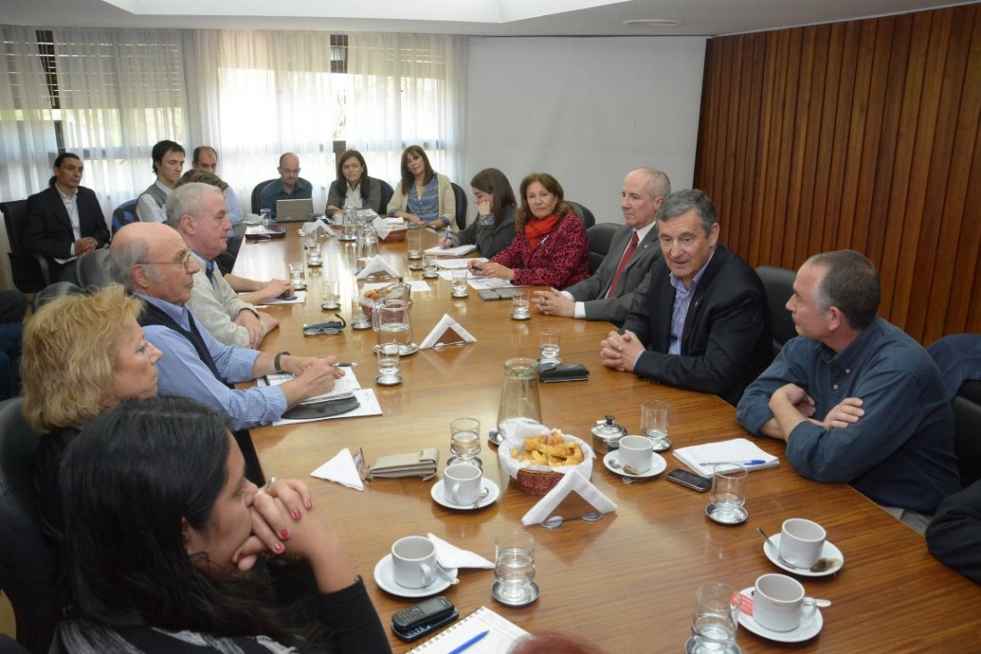 imagen Pizzi y Barón visitaron el Consejo de Ciencias Económicas