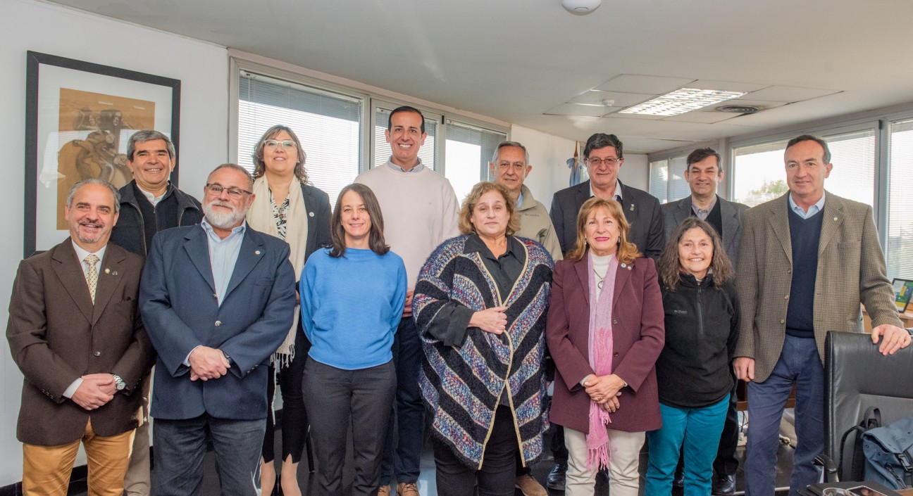 imagen Nueva gestión: Rectora y Vicerrector se reunieron con Decanos y Decanas