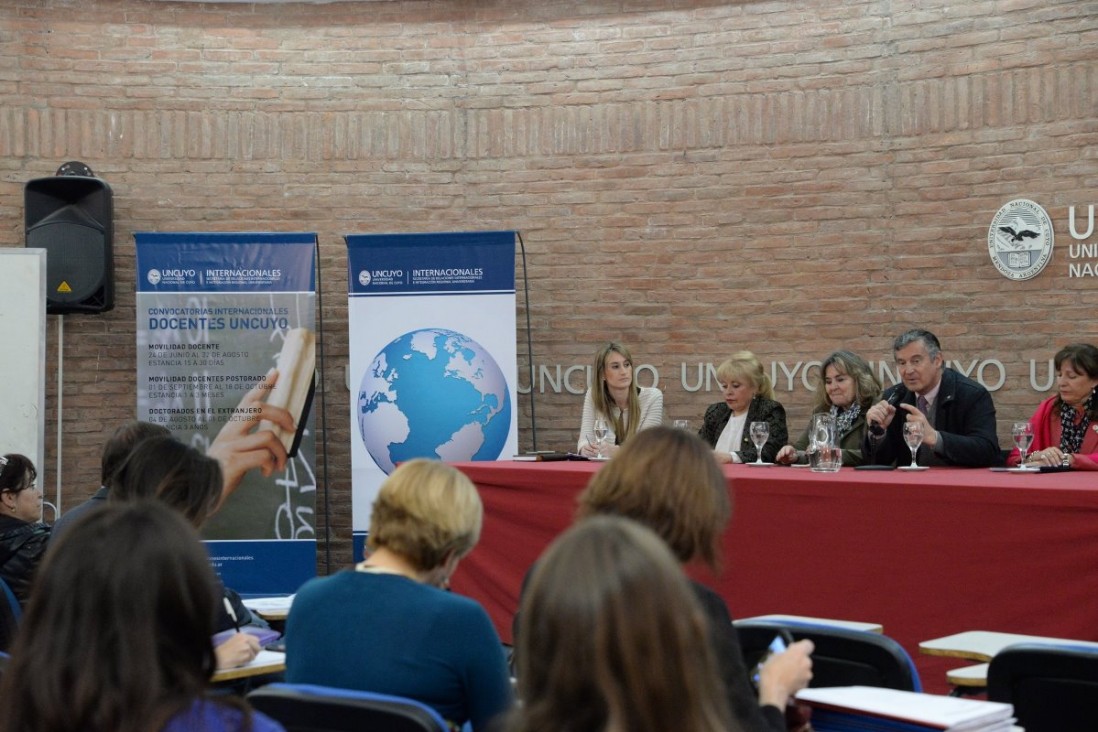 imagen Financian estudios de doctorado en el exterior para los profesores