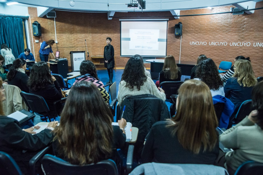 imagen Secundarias de la UNCUYO se capacitan sobre sexualidad