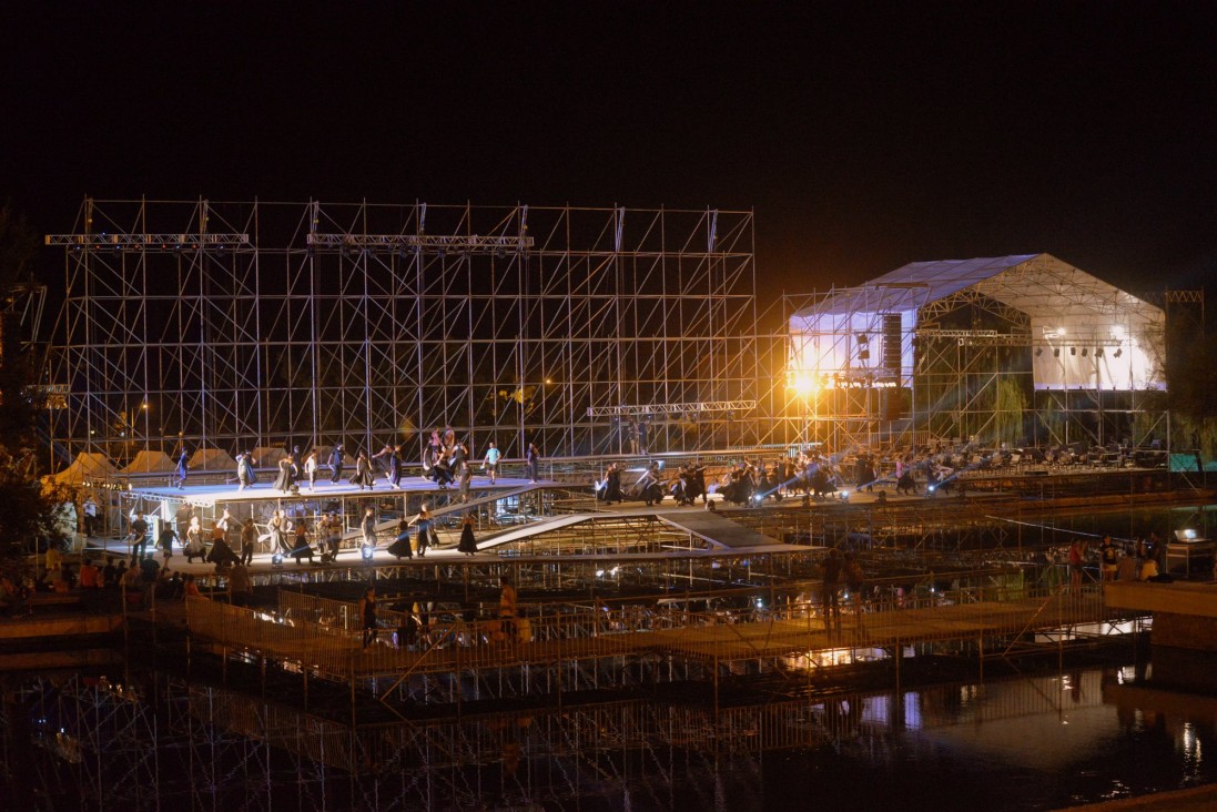 imagen "Reflejos de mi Ciudad", la fiesta mayor de la Capital