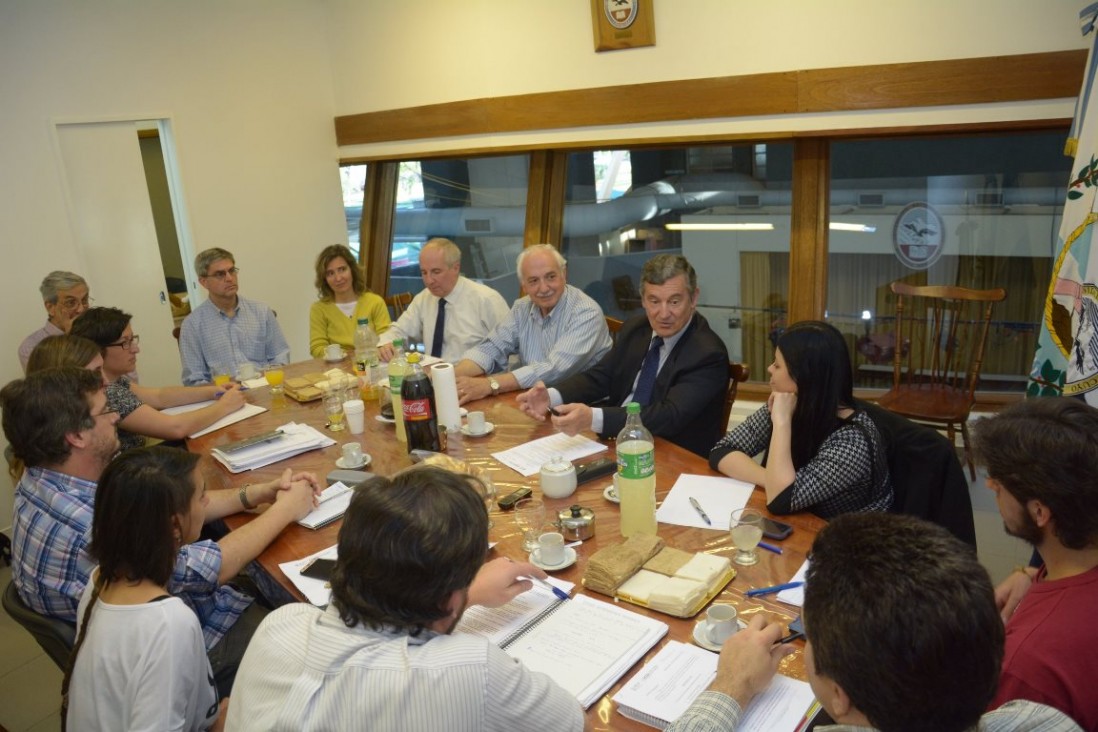 imagen El Rector dialogó con los consejeros de Ciencias Exactas