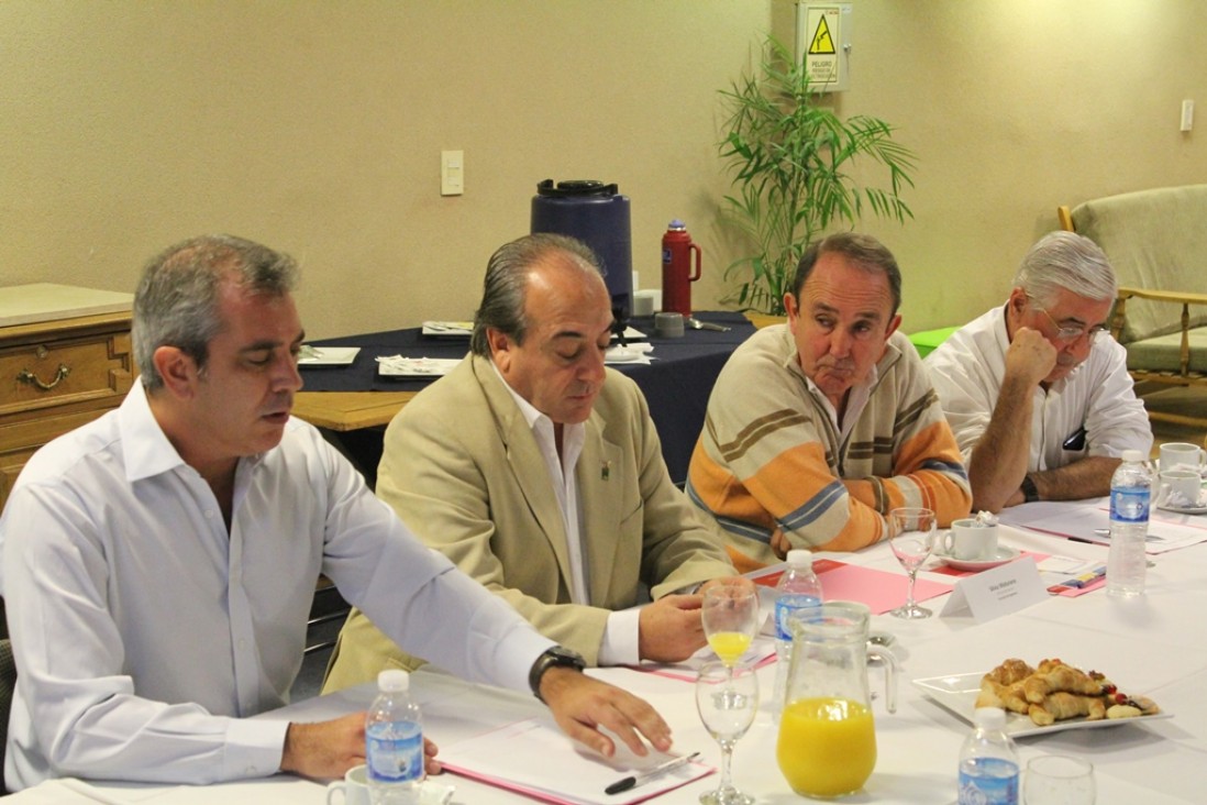 imagen Referentes vitivinícolas protagonizaron desayuno de trabajo