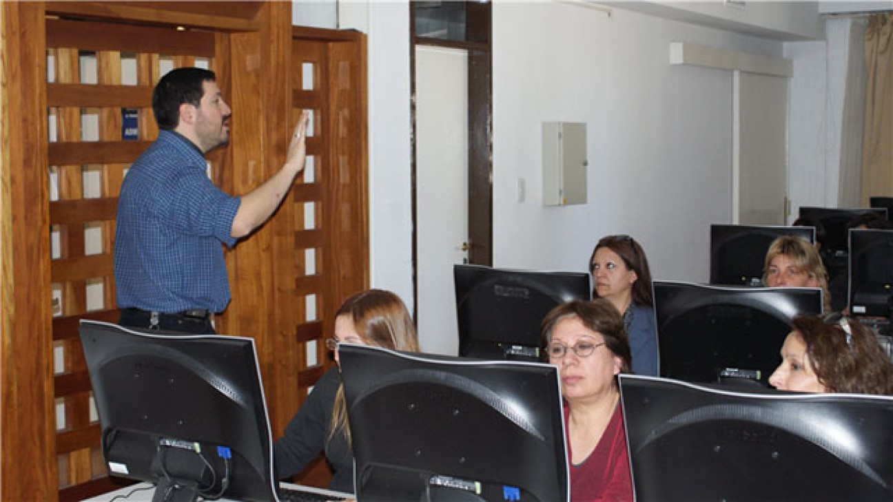 imagen Educación a Distancia capacita a docentes en la conversión de formatos digitales