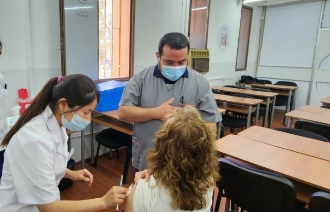 imagen El vacunatorio de Ciencias Médicas sigue su recorrido por la UNCUYO