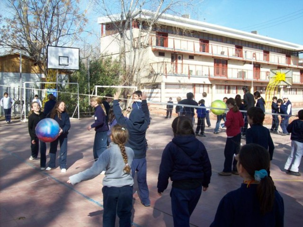 imagen Buscan profesores de Formación Ética y Ciudadana para reemplazo en escuela de la UNCuyo