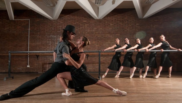imagen Espectáculo de danza del Ballet universitario por el Bicentenario
