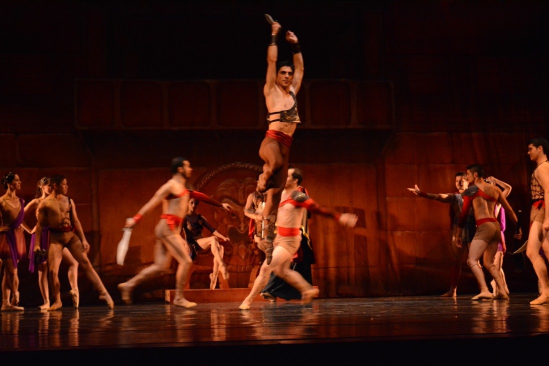 imagen Bailarín enseñará técnica clásica en la Nave Universitaria