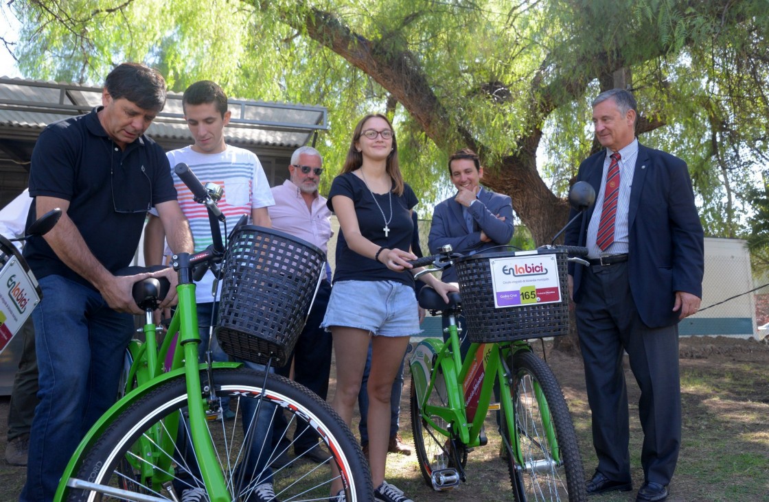 imagen Inauguraron estación de bicis en la UNCuyo 