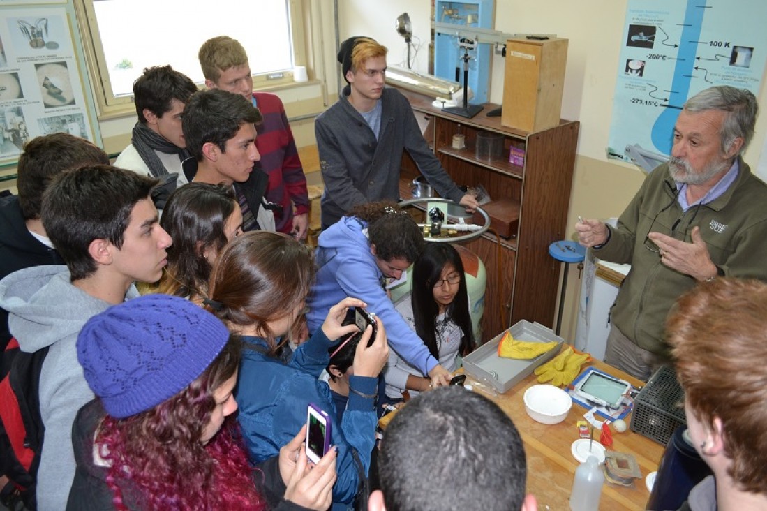 imagen Concluyó visita de estudiantes secundarios al Balseiro