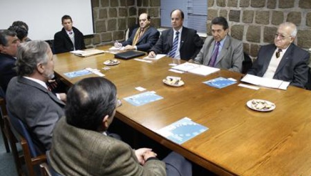 imagen  Misión a Chile: En una reunión con la Universidad Católica de Maule, la UNCuyo ofreció asistencia técnica a las zonas damnificadas