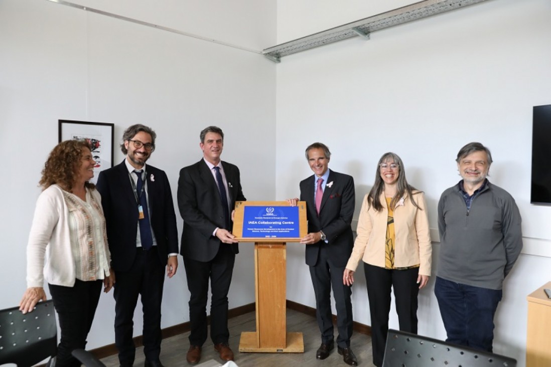 imagen Director del Organismo Internacional de Energía Atómica visitó el Balseiro