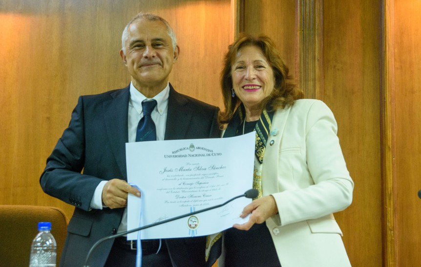 imagen Jesús María Silva Sánchez es el nuevo Doctor Honoris Causa de la UNCUYO