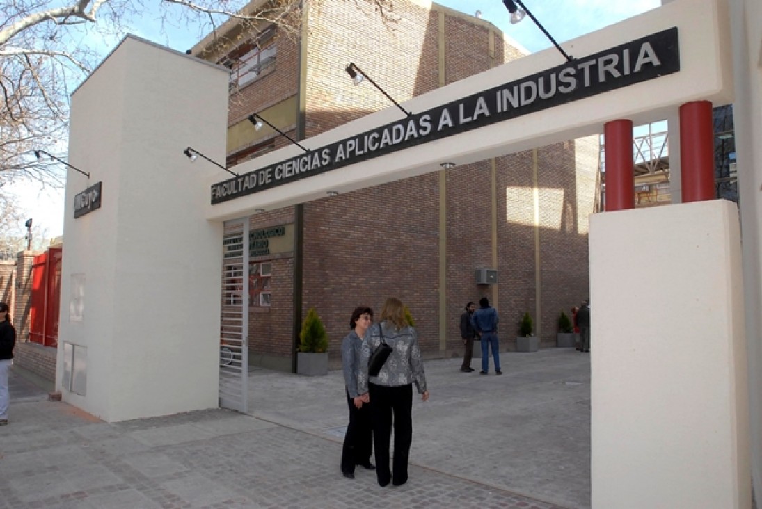 imagen Concursos docentes en Ciencias Aplicadas a la Industria