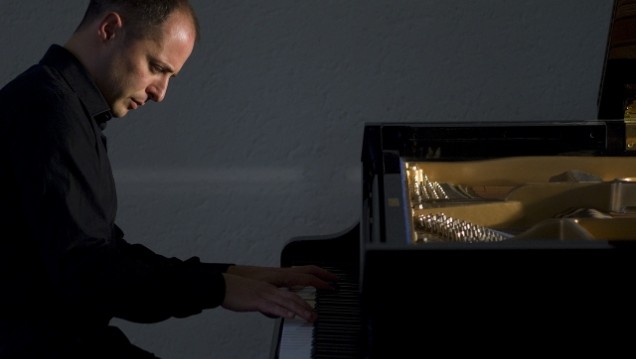 imagen  La Sinfónica tocará con un mendocino como solista de piano