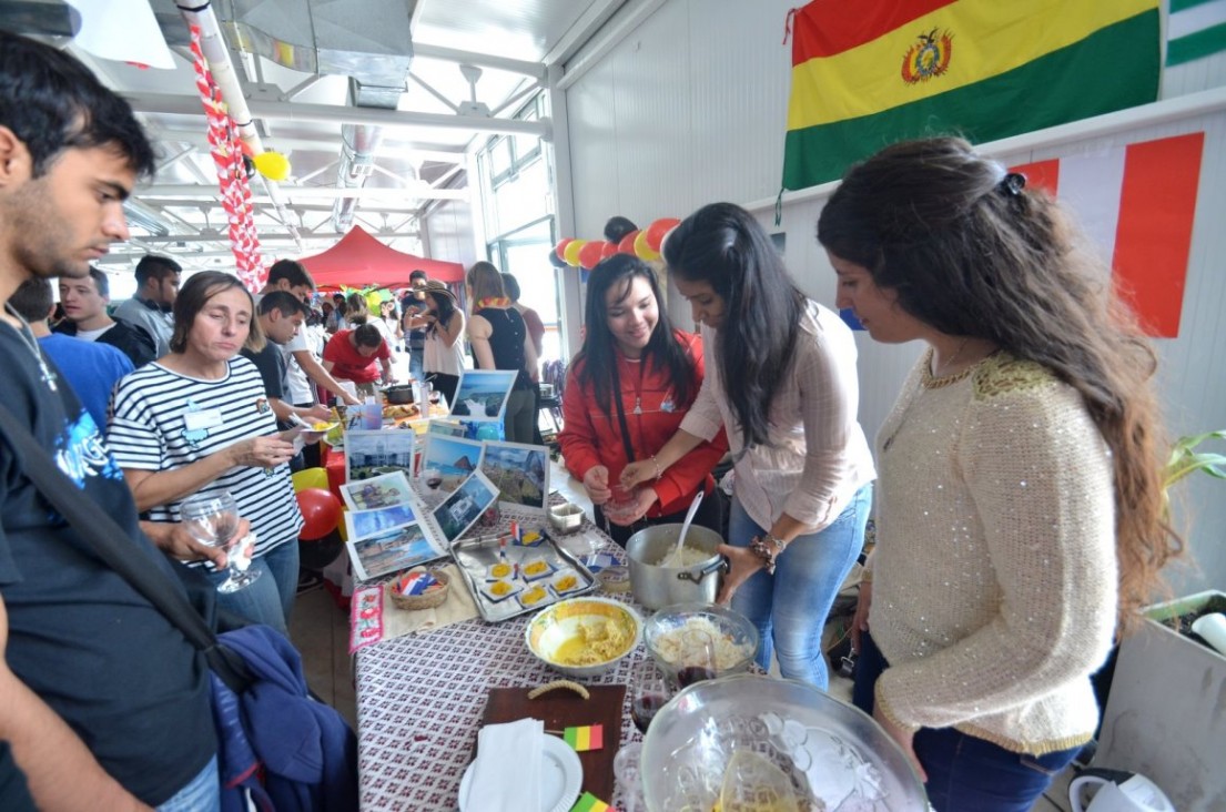 imagen Estudiantes de intercambio compartirán su arte y gastronomía