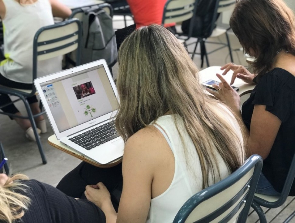 imagen Competencias digitales docentes, tema de un curso en la UNCUYO