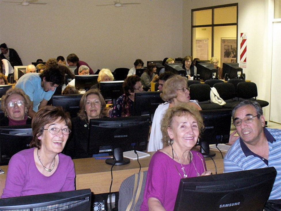 imagen Encuentro de Generaciones: Un proyecto integrador en Ciencias Aplicadas