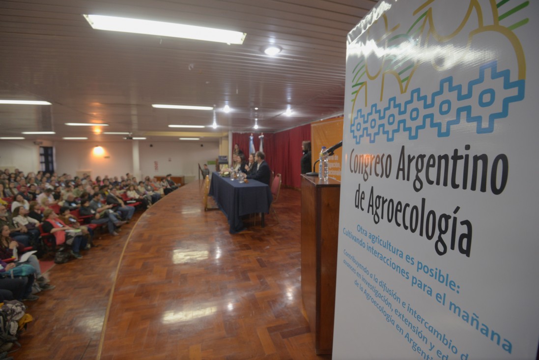 imagen Ciencias Agrarias editó un libro digital sobre agroecología