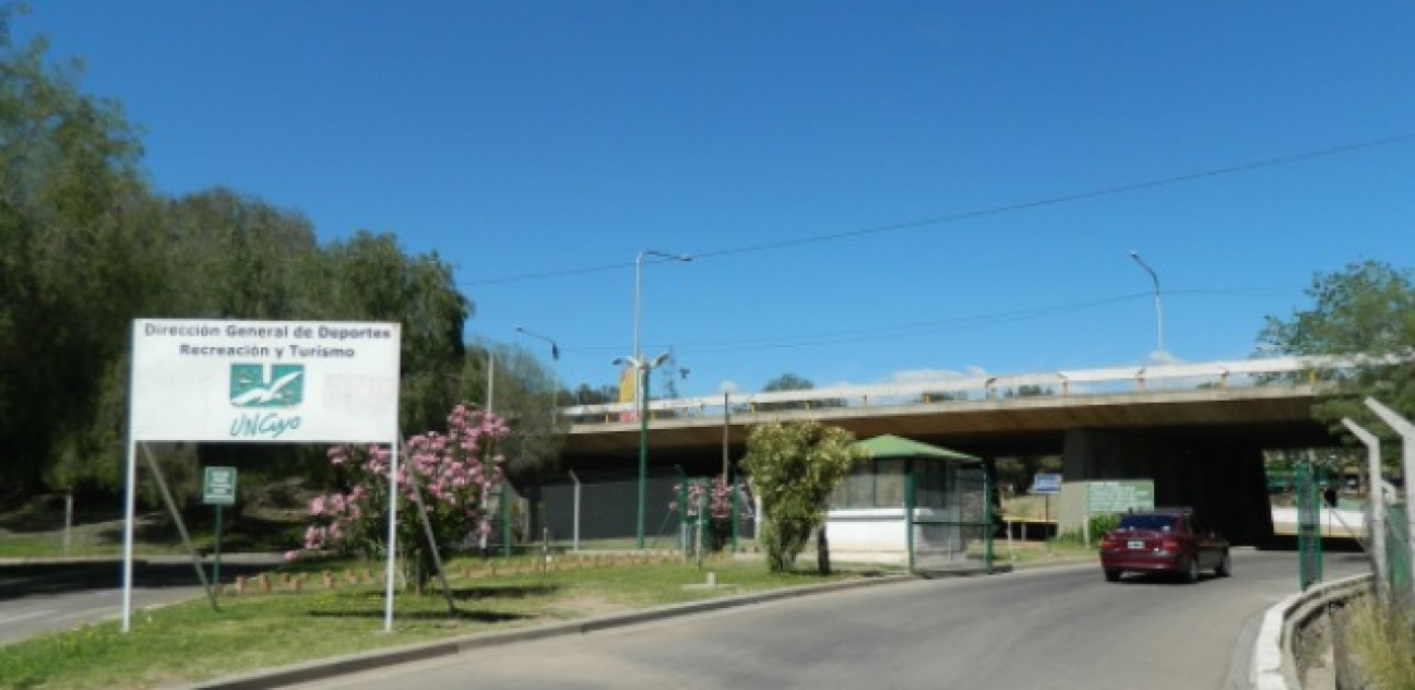 imagen Actividades deportivas y recreativas en instalaciones de la UNCuyo