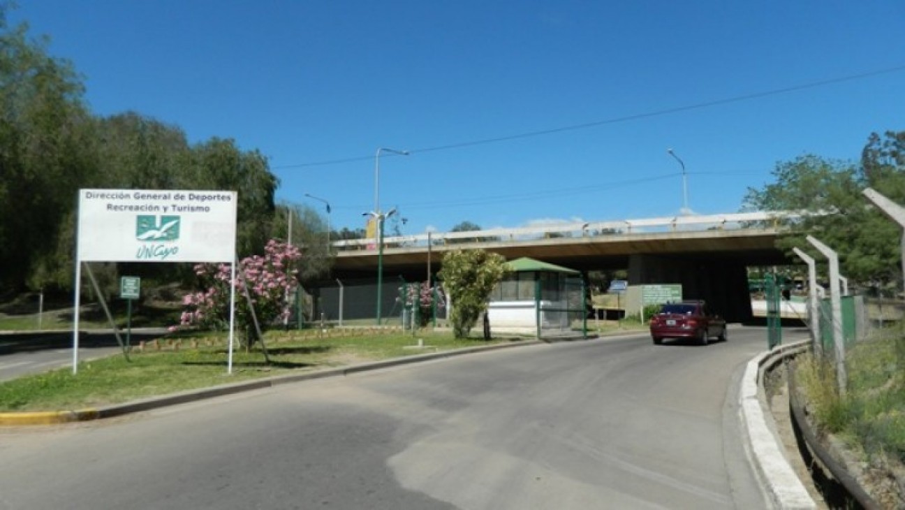 imagen Ahora se podrá estacionar en el Club UNCUYO