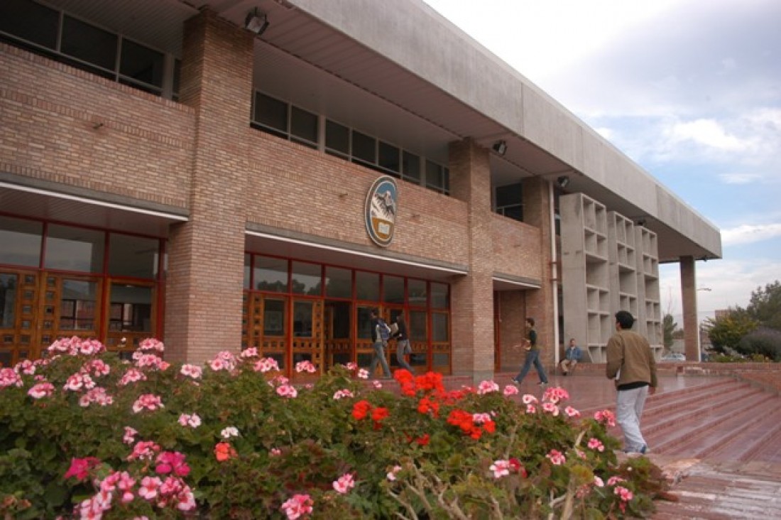 imagen Viceministro de Defensa de la Nación promueve el "Libro Blanco de la Defensa", en la Facultad de Derecho