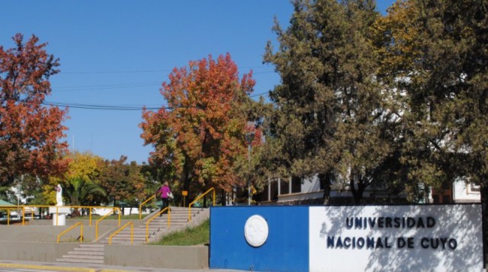 imagen La Universidad debió reincorporar a Miret por orden judicial