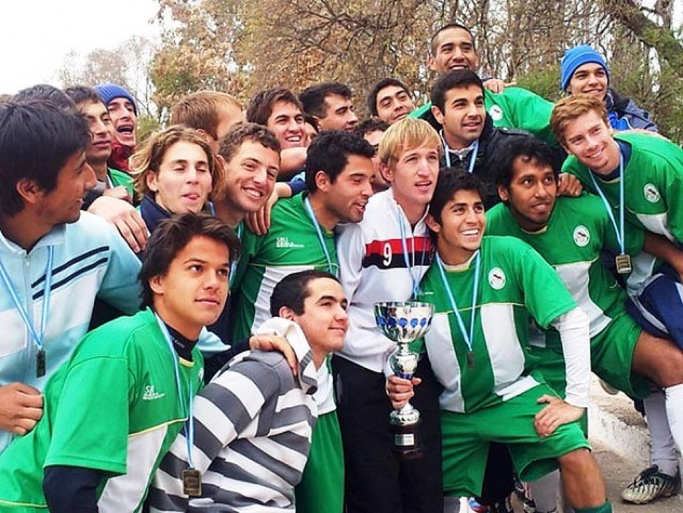 imagen Equipo de Fútbol 11 de la U, campeón Interuniversitario