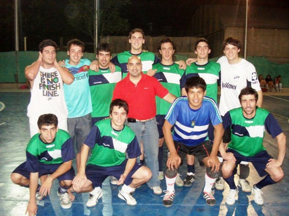 imagen Plantel masculino de la "U" en la cima del torneo Nacional Universitario