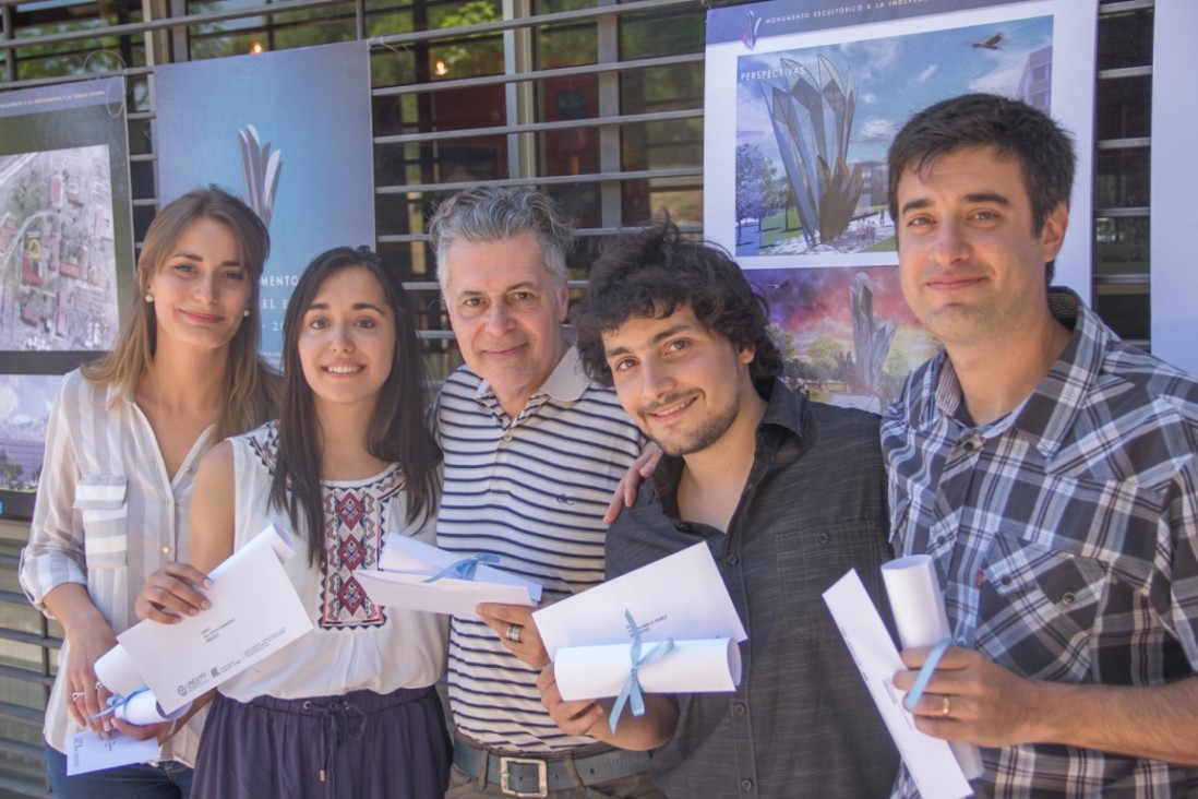 imagen «Monumento al vuelo del espíritu» es el proyecto ganador del concurso de esculturas