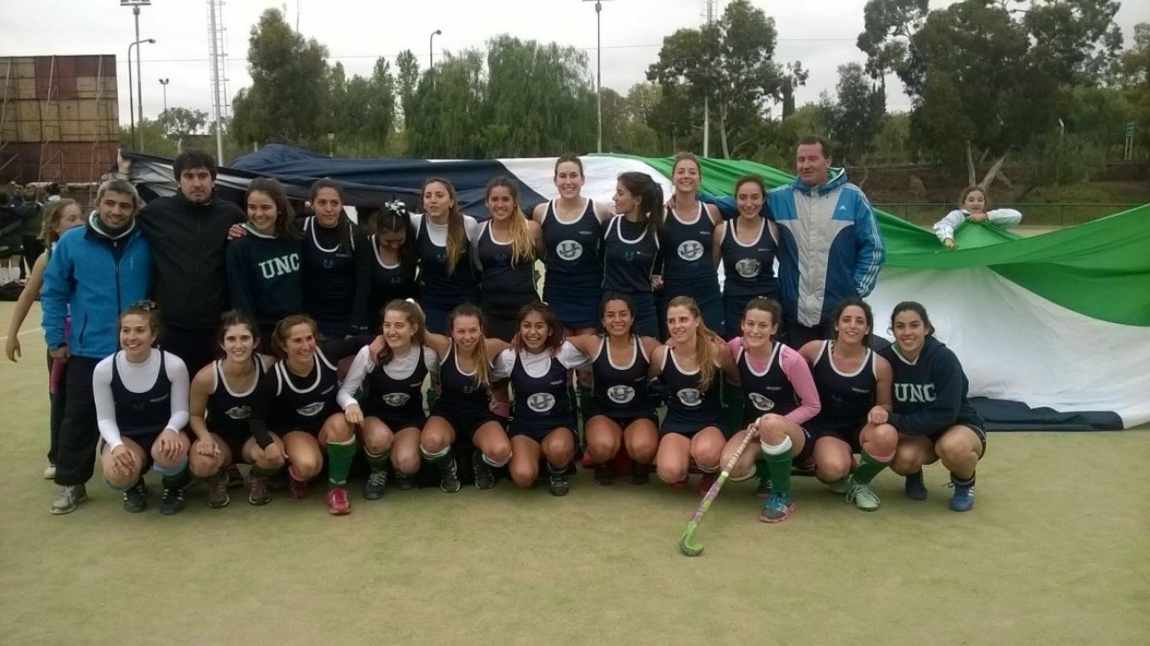 imagen El hockey femenino de la Universidad es de primera