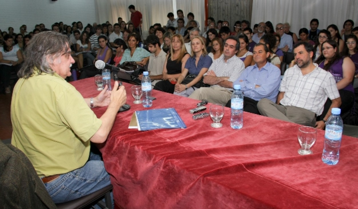 imagen El rol de las Ciencias Sociales en la visión de Horacio González