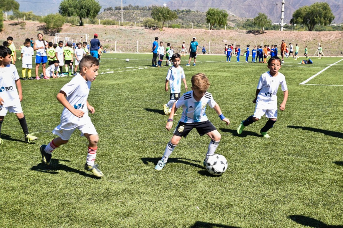 imagen UNCuyo y Real Madrid promueven el deporte inclusivo