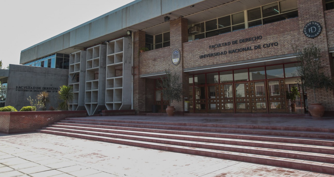 imagen La Facultad de Derecho avanza hacia la acreditación de la carrera de Abogacía